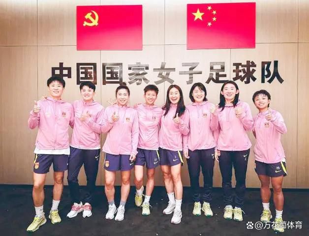 通过丝袜发出的耳语