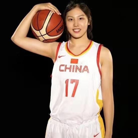 喜欢后面的大姑娘